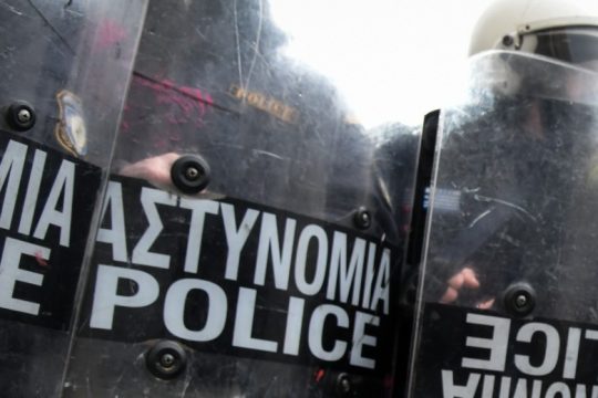 Αστυνομική βία κατά διαδηλωτών στο συλλαλητήριο για την ενέργεια