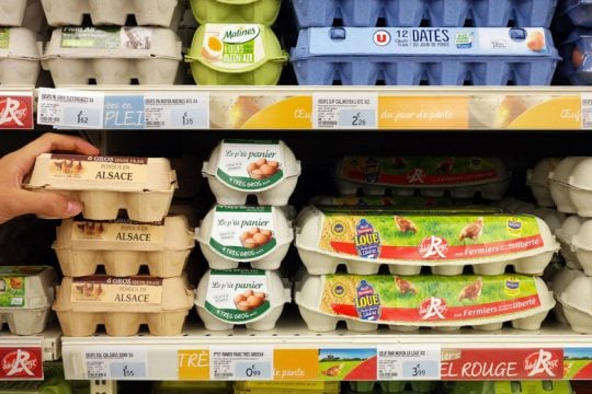 Οι αλυσίδες… της απληστίας