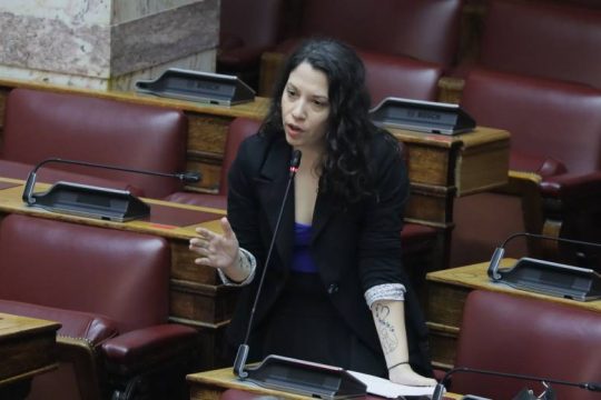 Στη Βουλή ο αποκλεισμός μαθητή από τις πανελλαδικές