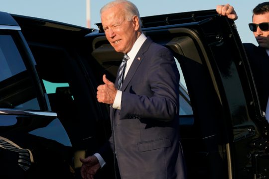 Έμμεση «κίτρινη κάρτα» Μπάιντεν σε Μαξίμου για τη Συμφωνία των Πρεσπών