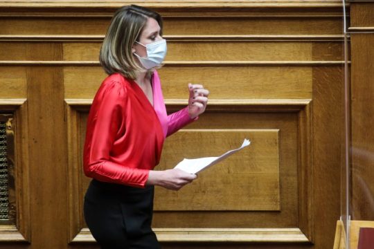 Πρώτες εσωκομματικές αναταράξεις για το εργασιακό νομοσχέδιο