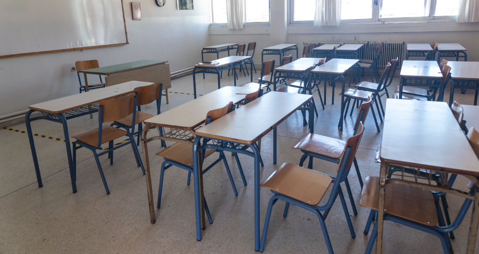 Γιατί αντιδρούν στη μετατροπή του ΕΠΑΛ Περάματος σε Πρότυπο ΕΠΑΛ