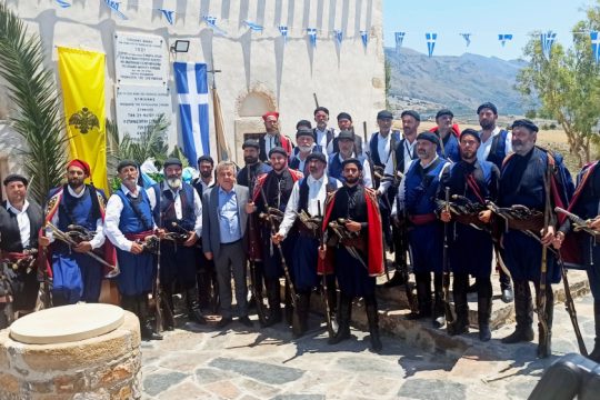Στα Σφακιά τιμήθηκε η επέτειος των 200 χρόνων από την κήρυξη της Ελληνικής Επανάστασης