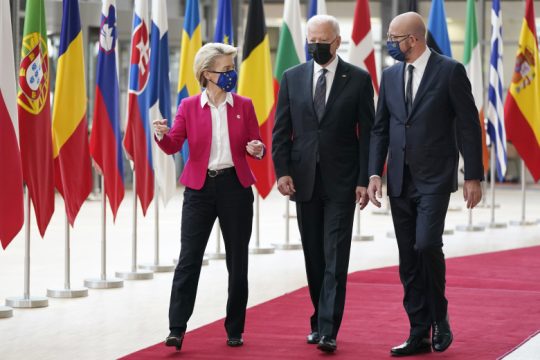 Καρότο και μαστίγιο στην Τουρκία από το προσχέδιο του κειμένου συμπερασμάτων της Ε.Ε.