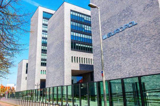 Europol και FBI εξάρθρωσαν εγκληματική οργάνωση με πλοκάμια σε όλο τον κόσμο