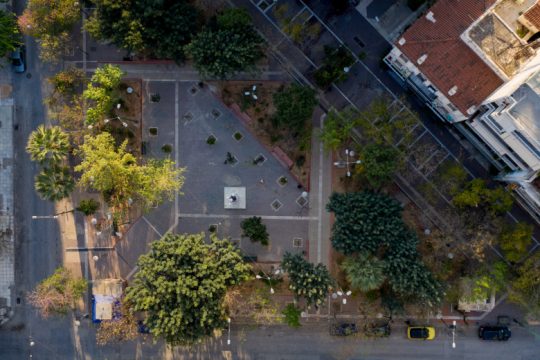 Αντιδράσεις για το «ξήλωμα» της πλατείας Εξαρχείων