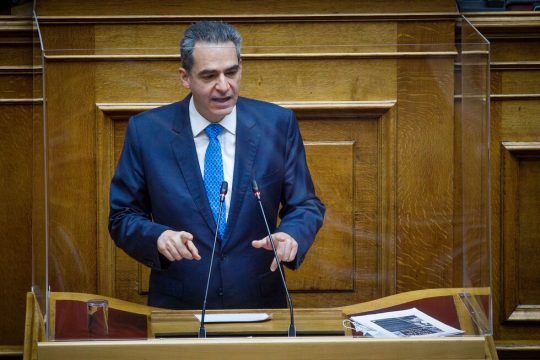«Συμβιβασμοί» με τον νόμο για την ασφάλεια στα ΑΕΙ