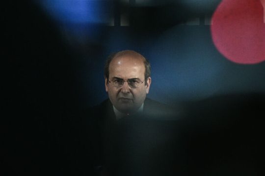 Ομοβροντία κατά του «Χατζηθάφτη» της εργασίας
