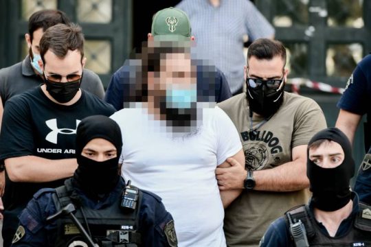 Ποινική δίωξη στον 36χρονο ιερέα για την επίθεση στους μητροπολίτες