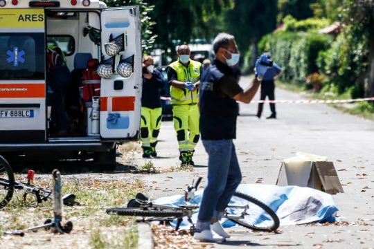 Τραγωδία στην Ιταλία με ένοπλο που σκότωσε τρία άτομα πριν αυτοκτονήσει