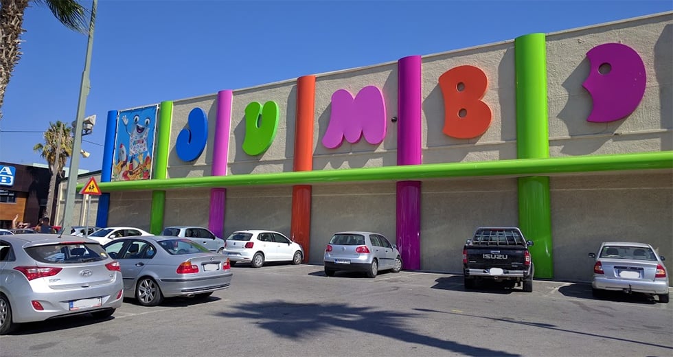 Καταγγέλλουν τις απολύσεις στο Jumbo Ηρακλείου