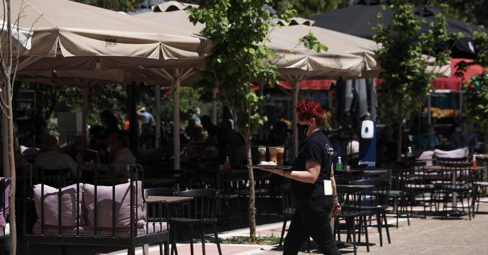 Συνεδριάζει η Επιτροπή για την απαγόρευση κυκλοφορίας και μουσικής