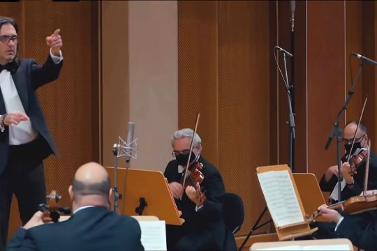 Ο Καβάκος διευθύνει την ΚΟΑ σε Μότσαρτ