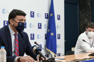 Εστίαση εν χορδαίς και οργάνω