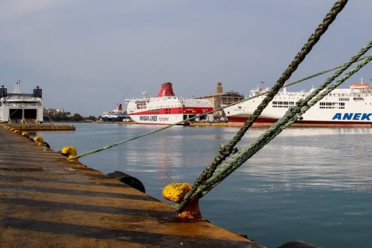Οι ακτοπλόοι (ΣΕΕΝ) απαντούν για την απεργία των ναυτεργατών