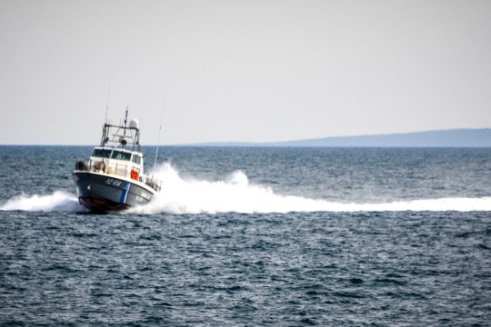 Σύγκρουση αλιευτικού με ταχύπλοο στην Κάρυστο