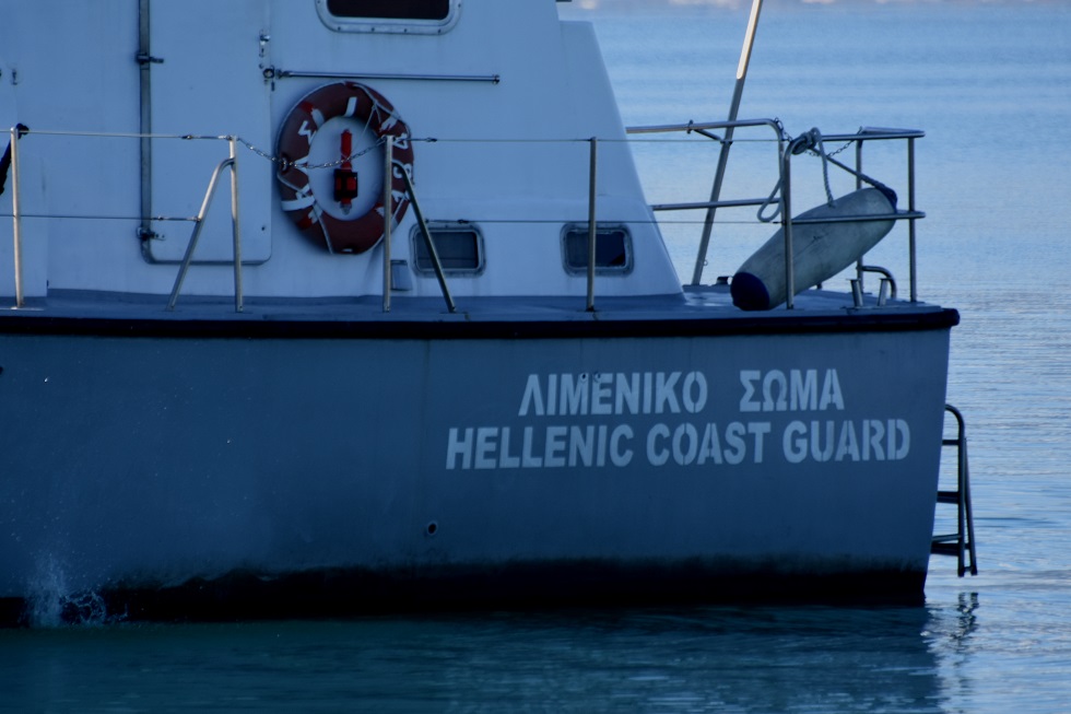 Εργατικό ατύχημα μέσα σε φορτηγό πλοίο στη Χαλκίδα
