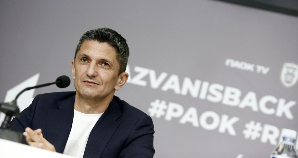 Οι επιθυμίες του, «διαταγές»