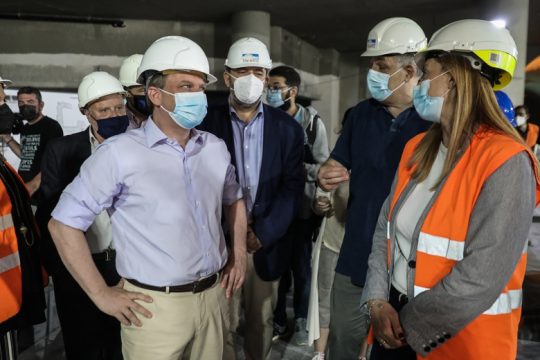 Αισιοδοξία Καραμανλή για την έλευση του μετρό στον Πειραιά