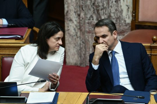 Απύθμενο θράσος του πρωθυπουργού για τις υπερωρίες