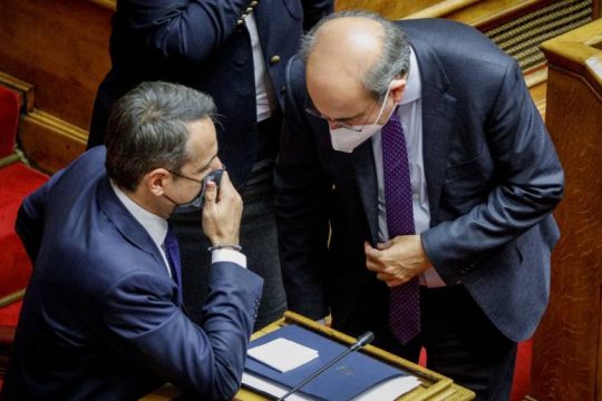 Ξεκινάει στη Βουλή η μάχη για το αντεργατικό νομοσχέδιο