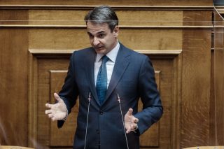 Μαστίγιο και καρότο για τον πλήρη εμβολιασμό