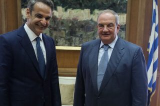 Οι Πρέσπες που δεν… καταπίνονται