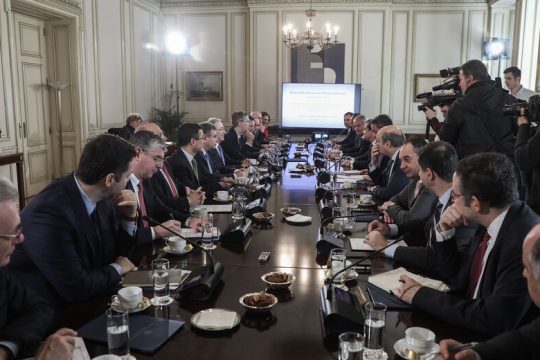 Οι γρίφοι του ανασχηματισμού