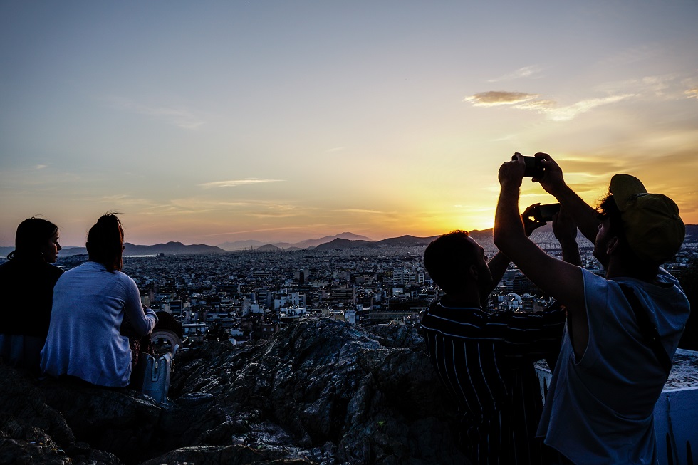 «Η νέα γενιά θα μας σώσει»