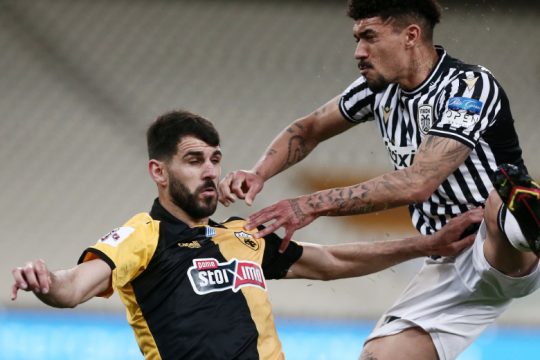 Ολιβέιρα και χαφ πρώτης γραμμής