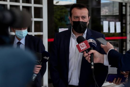 Στη δικαιοσύνη προσφεύγει ο Ν. Παππάς για το πρωτοσέλιδο των «Νέων»