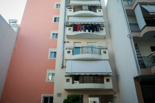 Πτώμα άνδρα σε ακάλυπτο πολυκατοικίας στα Πατήσια