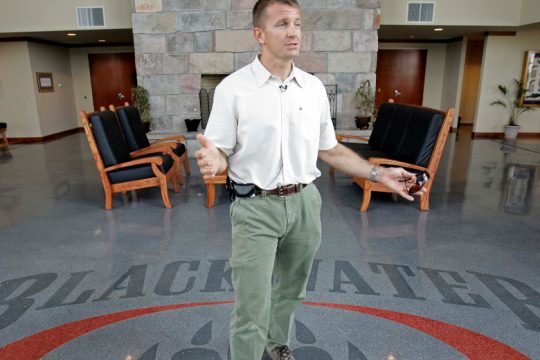 Το γεράκι της Blackwater μυρίστηκε… κέρδος από τα εμβόλια του κορονοϊού