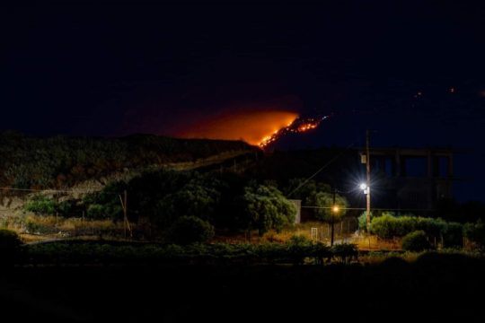 Από φωτιά σε φωτιά η Πυροσβεστική στην Κρήτη