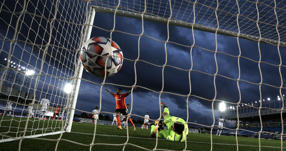 UEFA: Καταργείται από τη νέα σεζόν ο κανόνας των εκτός έδρας γκολ
