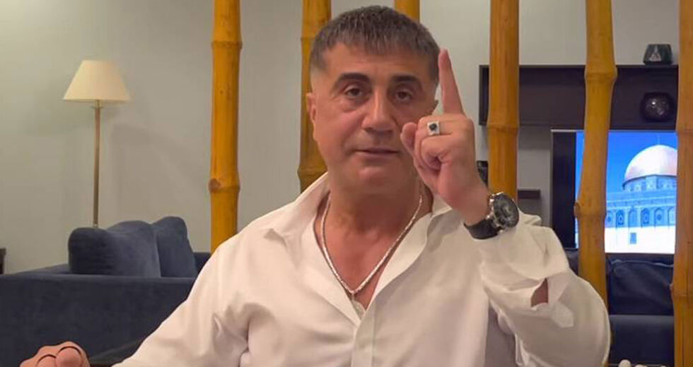 Ο Πεκέρ καταγγέλλει συνεργάτη του Ερντογάν για trafficking γυναικών σε πολιτικούς