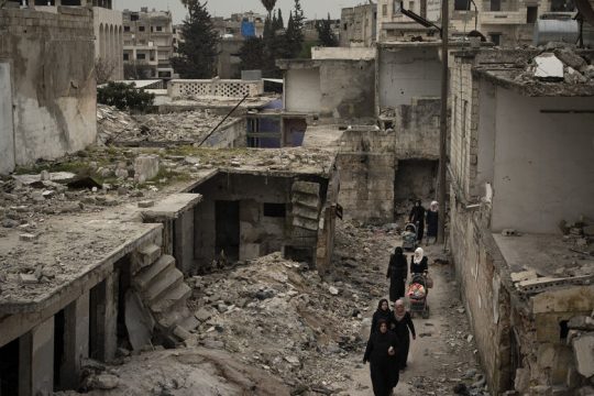 Μισό εκατομμύριο νεκροί στα δέκα χρόνια πολέμου της Συρίας