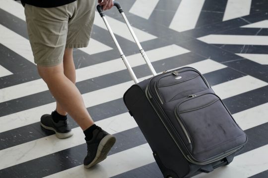 Ταξίδια χωρίς τεστ και καραντίνα για τους εμβολιασμένους