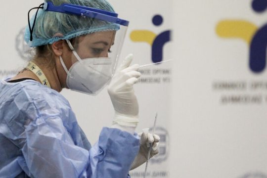 835 νέα κρούσματα και 22 θάνατοι λόγω Covid-19