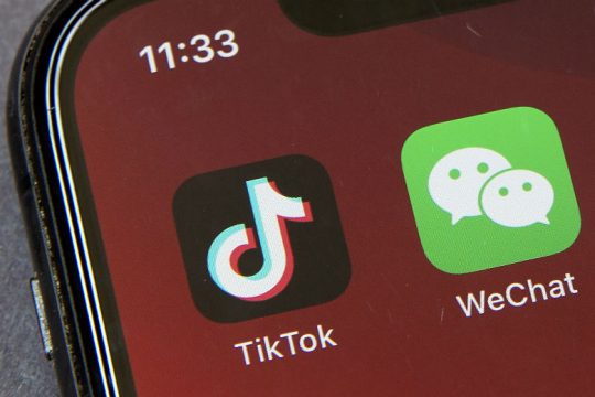 Πρόστιμο-μαμούθ στο TikTok για τα προσωπικά δεδομένα των ανηλίκων
