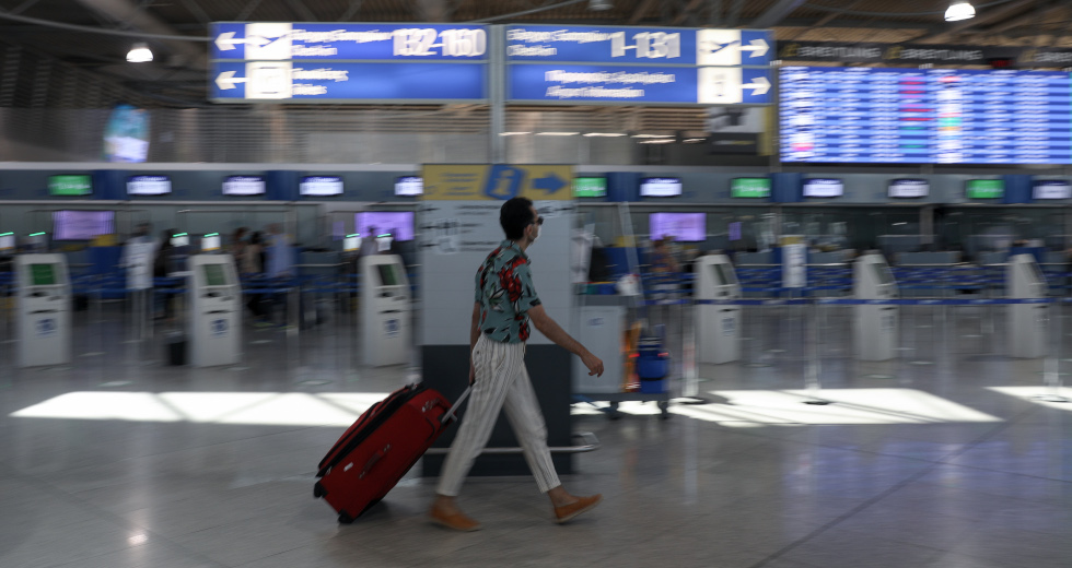 Αναδίπλωση Αθήνας για τους Ρώσους τουρίστες, μετά τα «γκάζια» Μέρκελ-Μακρόν