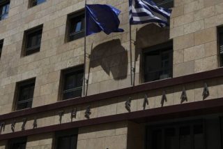 Χαμηλότερα των προβλέψεων της ΤτΕ τα νέα «κόκκινα» δάνεια των τραπεζών
