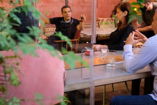 Σε θέση επίθεσης περνά ο ΣΥΡΙΖΑ-Π.Σ.