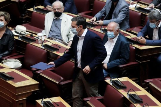 Ρελάνς ΣΥΡΙΖΑ μετά την πρωτοφανή ενέργεια του προέδρου της Βουλής