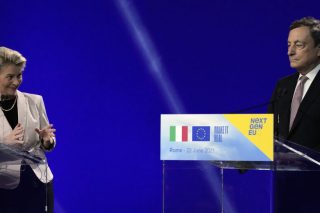 «Ντόλτσε βίτα» με λεφτά από Βρυξέλλες