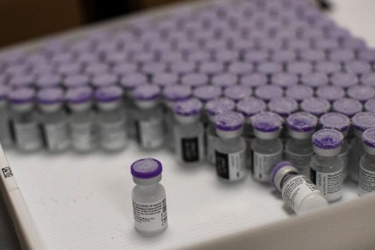 Εμβόλια στη Βόρεια Μακεδονία στέλνει η Ελλάδα