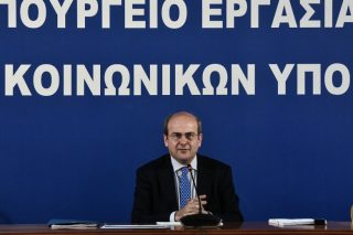 Ανήσυχη η Εθνική Επιτροπή για τα Δικαιώματα του Ανθρώπου για το εργασιακό νομοσχέδιο