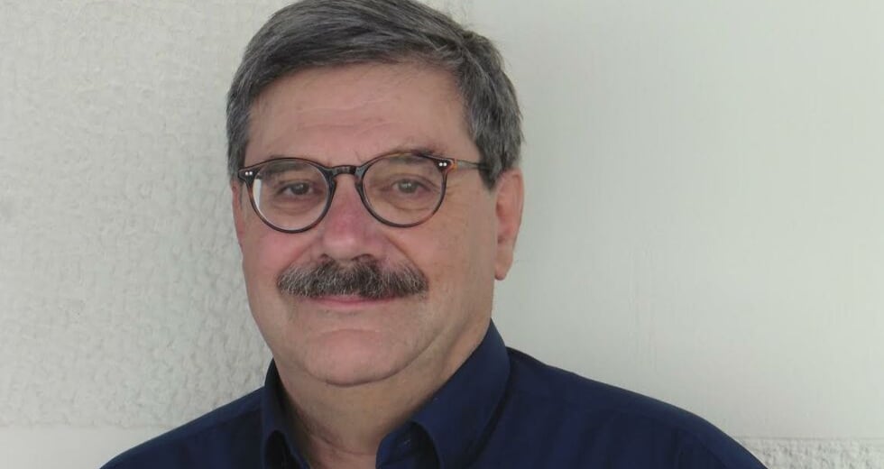 «Οι νέοι πρέπει να εμβολιαστούν για λόγους ουσίας»