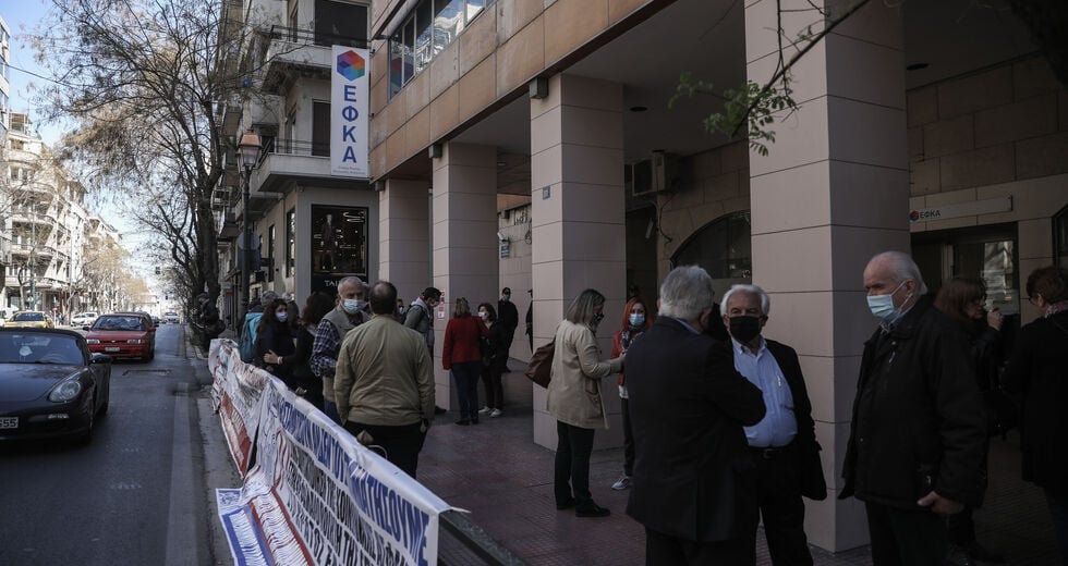 Προσφυγή του Δικτύου Συνταξιούχων κατά της εμπλοκής ιδιωτών στον ΕΦΚΑ