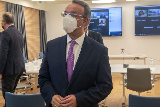 Στη Βουλή πάει η τροπολογία για ρυθμίσεις κορονοχρεών και άλλες φορολογικές διατάξεις